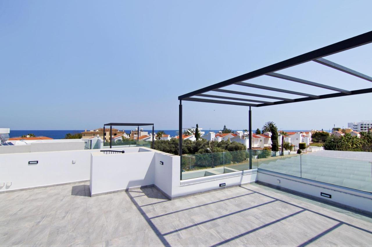 Villa Queen Eleanor โปรทาราส ภายนอก รูปภาพ